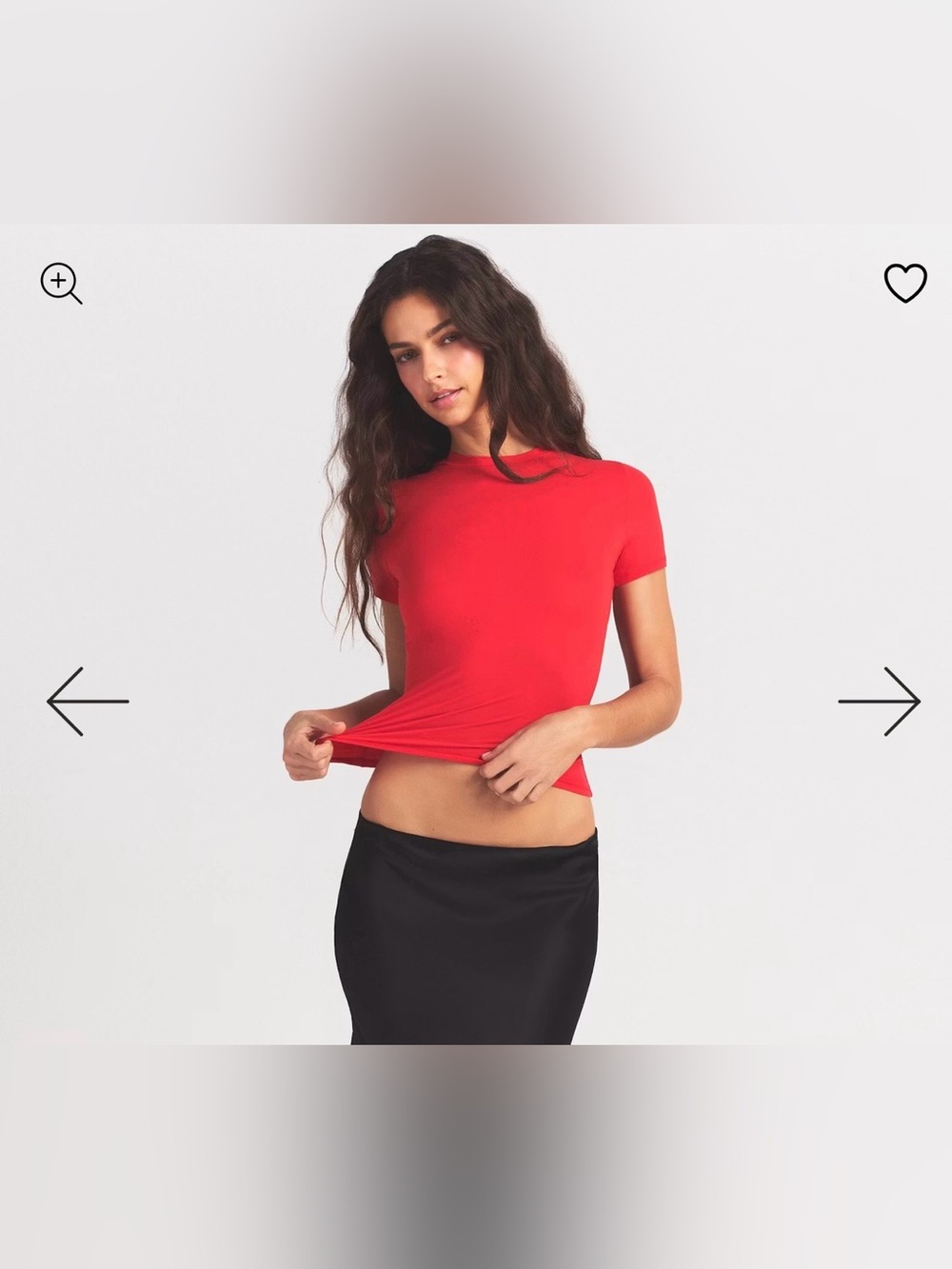 SKIMS FITS EVERYBODY SHORT SLEEVE T-SHIRT STYLE: TP-TSH-9048 COLOR: CHERRY